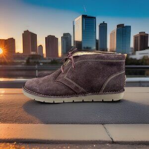 ✅Clarks UN Astin Chukka Booties Women’s 10M Purple Suede Ankle Lace Up Comfort